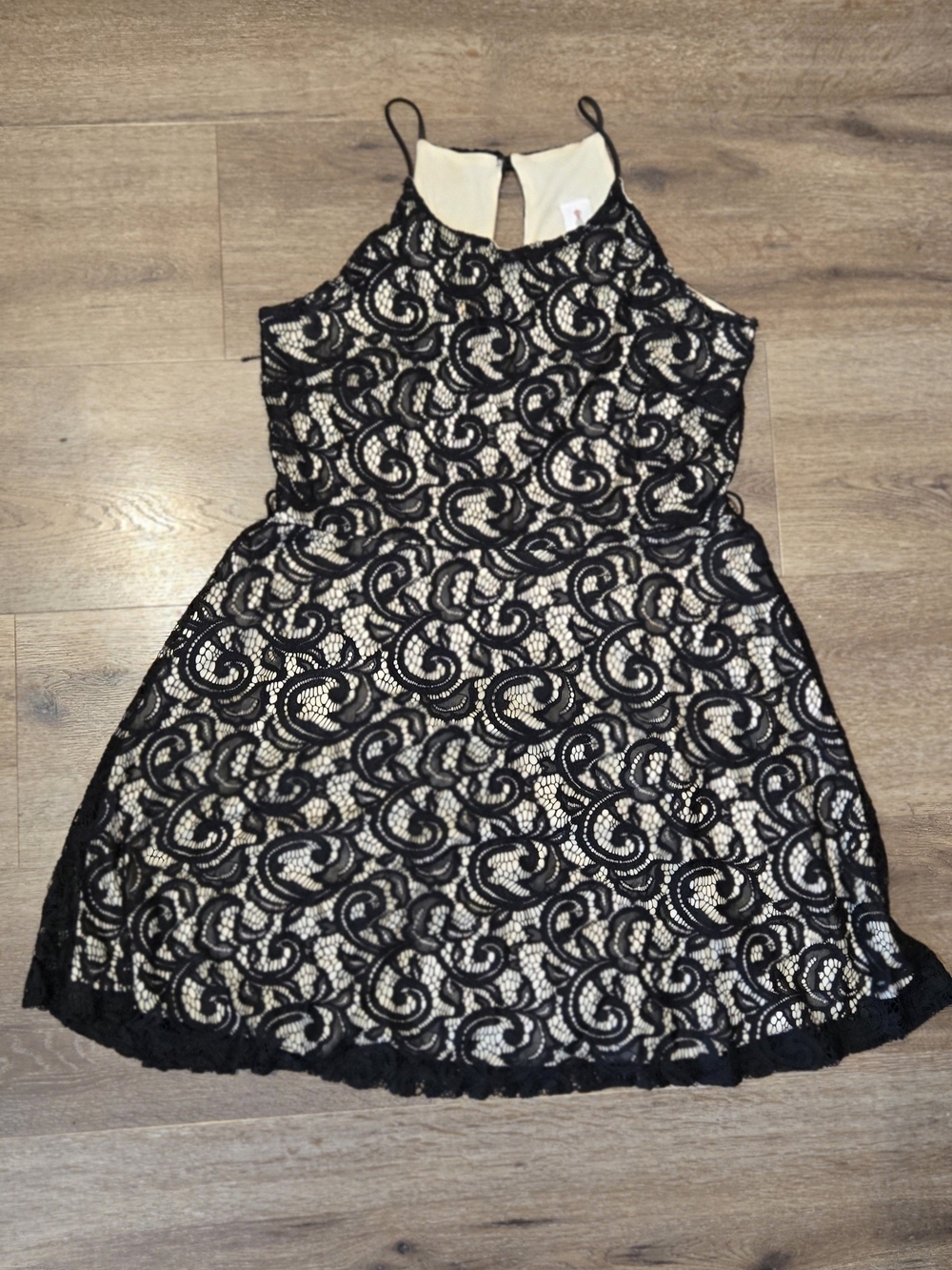Libian Black & Cream Swirl Lace Skater Dress - Size 1X - Picture 2 of 6